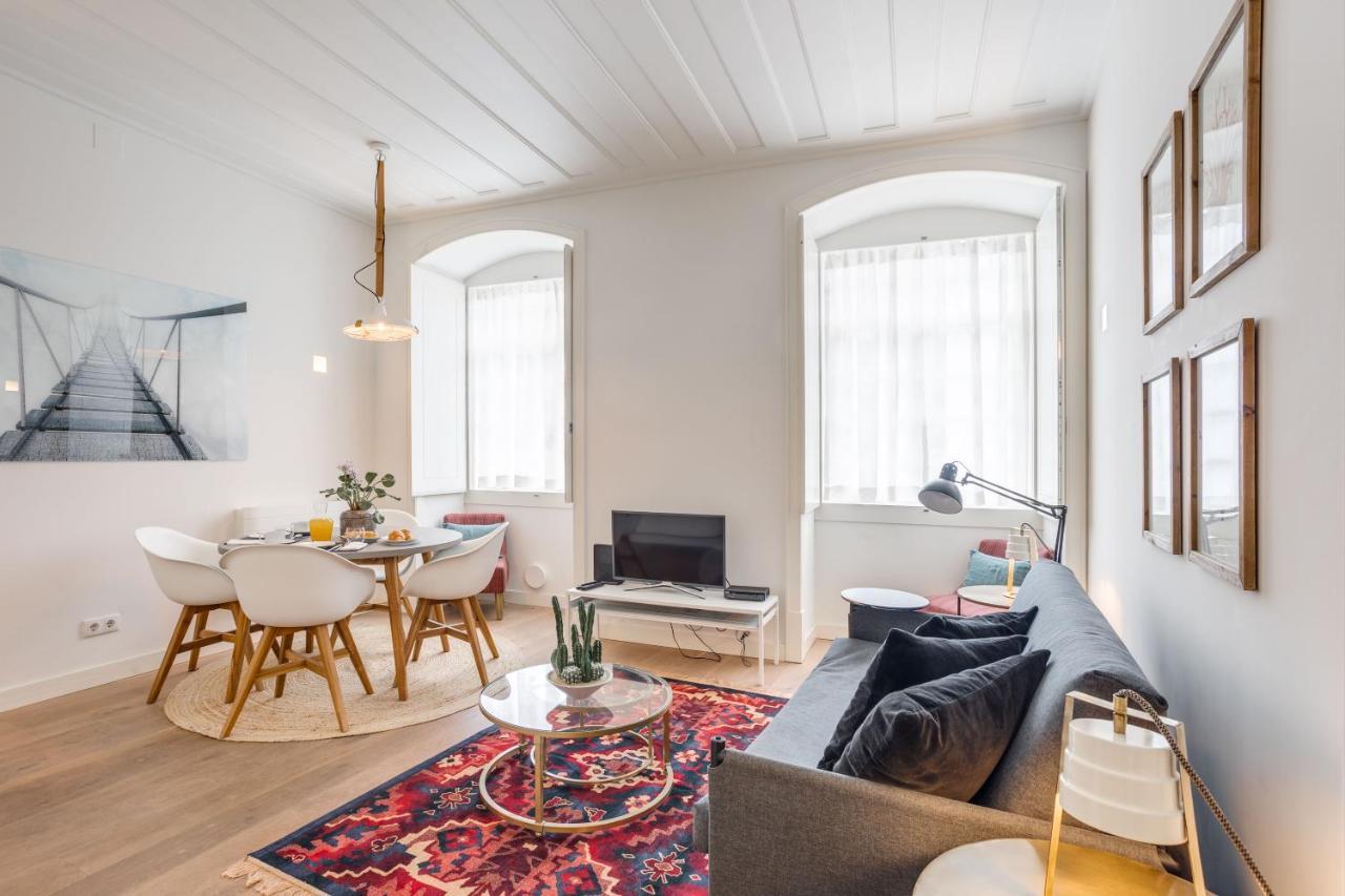 Chic Tailor Made Flat In Chiado Apartment ลิสบอน ภายนอก รูปภาพ