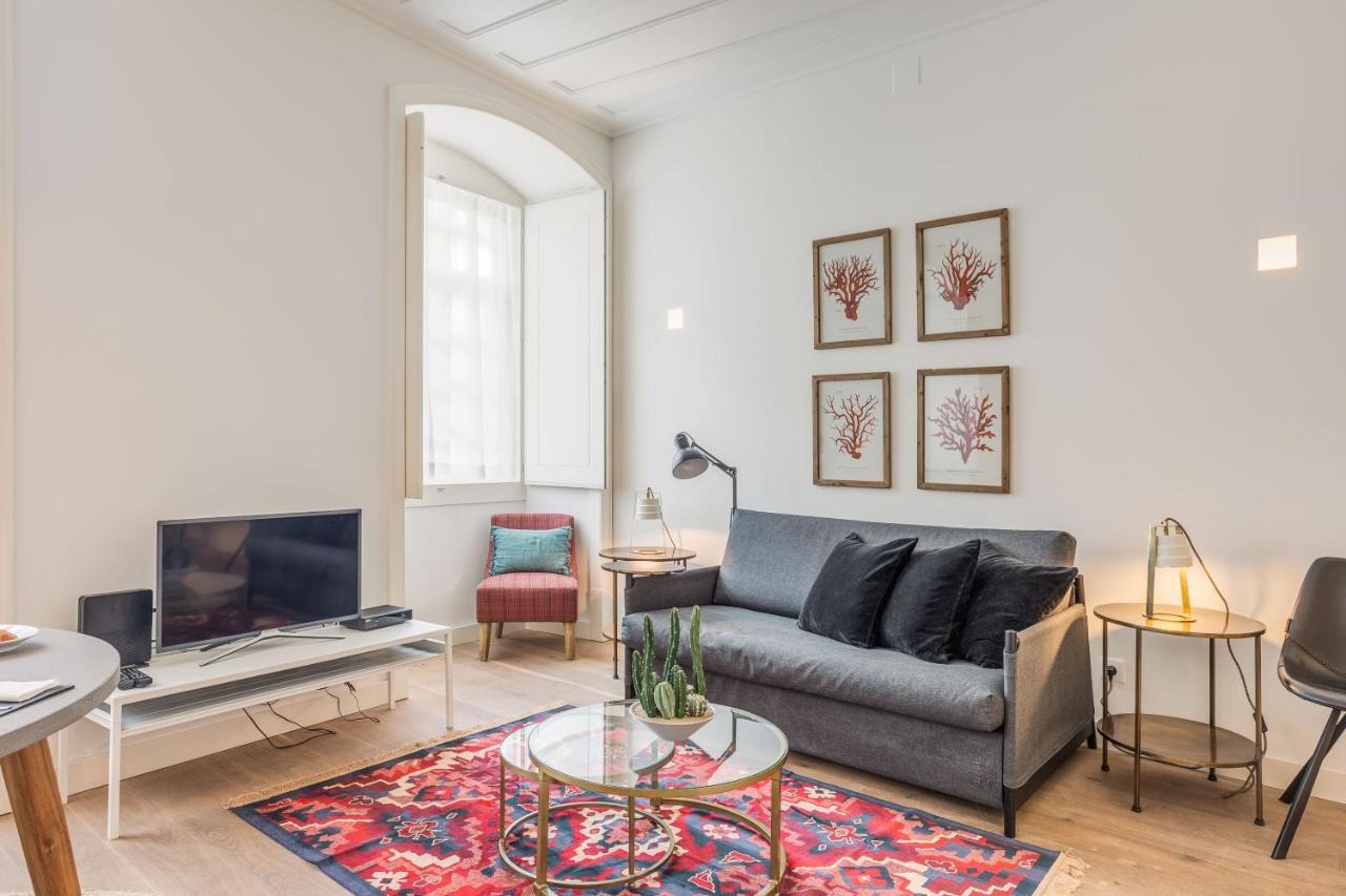 Chic Tailor Made Flat In Chiado Apartment ลิสบอน ภายนอก รูปภาพ