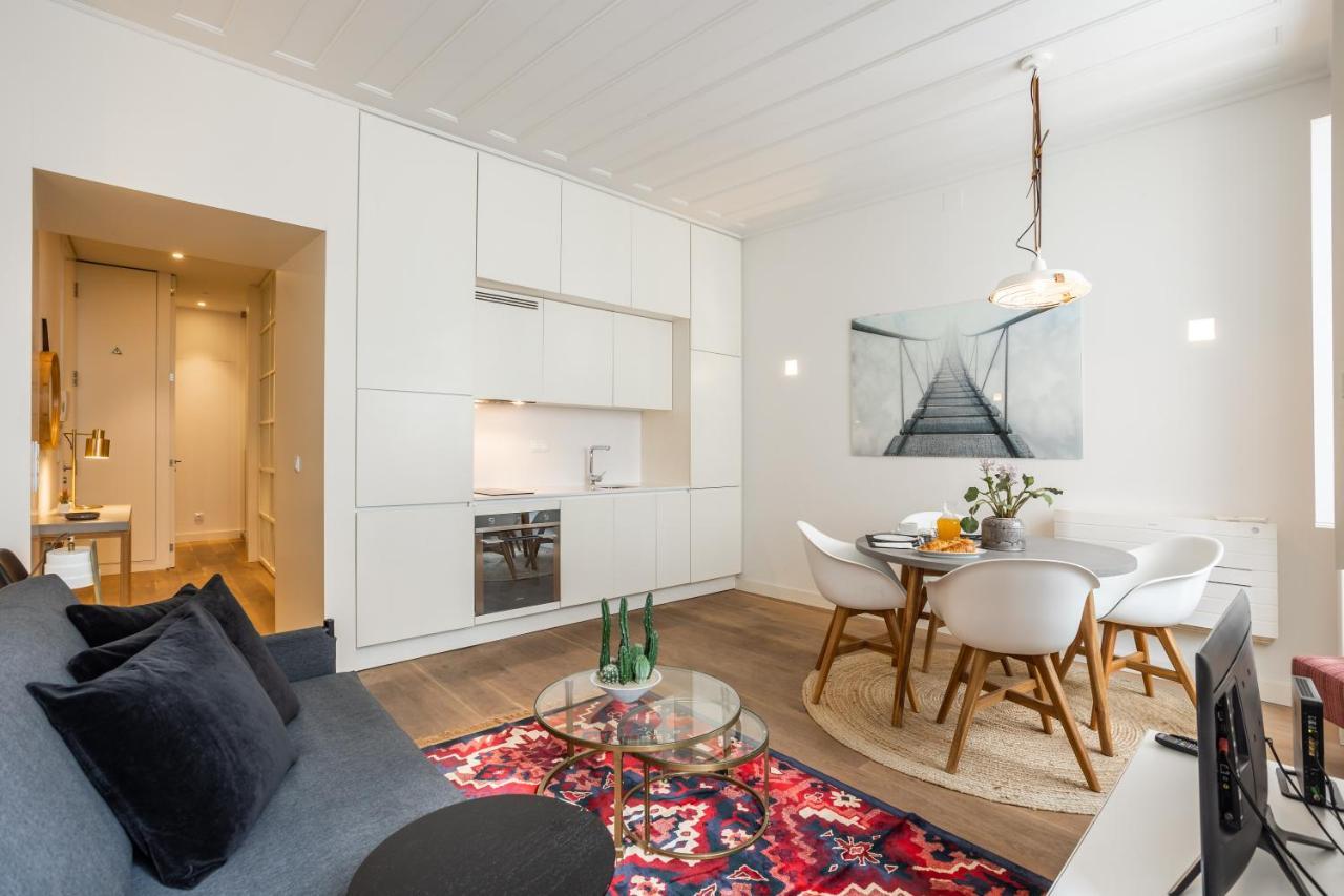 Chic Tailor Made Flat In Chiado Apartment ลิสบอน ภายนอก รูปภาพ